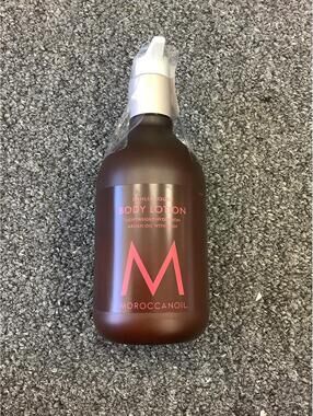 Moroccanoil Lightweight Hydration Body Lotion with Argan Oil and Vitamin E 12 fl